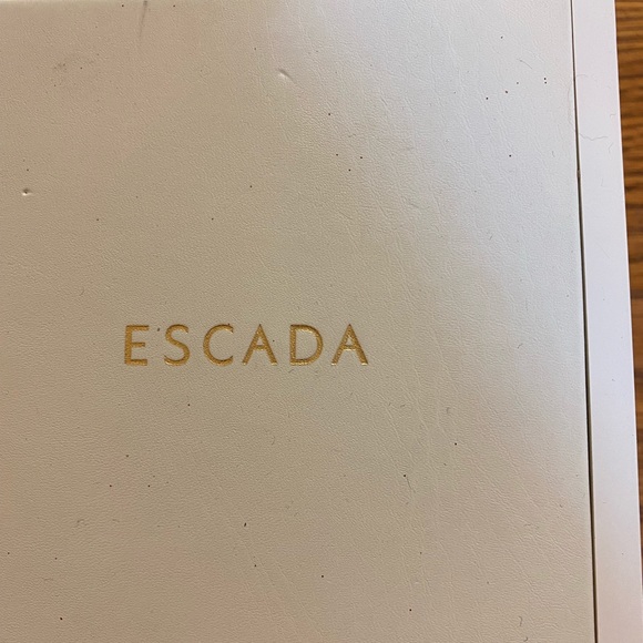 NWT Escada two tone watch. - Picture 2 of 4